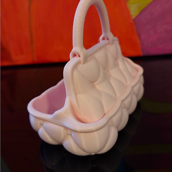 3D Printed Elegant Pink Quilted Handbag. - Picture 2 of 6